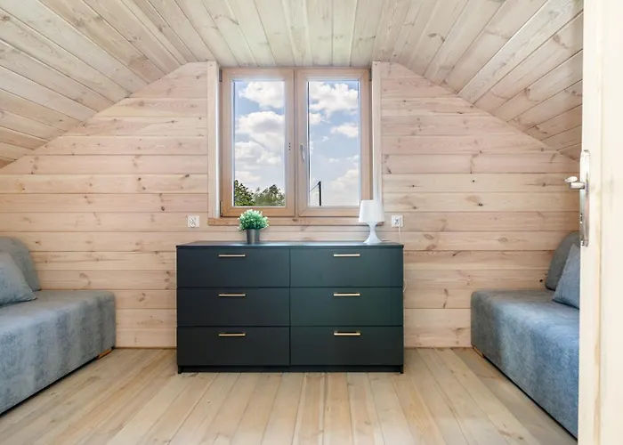 Bryza Kepy Ze Strefa Sportowa Oraz Miejscem Do Grillowania I Rowerami Gratis * Wydmina